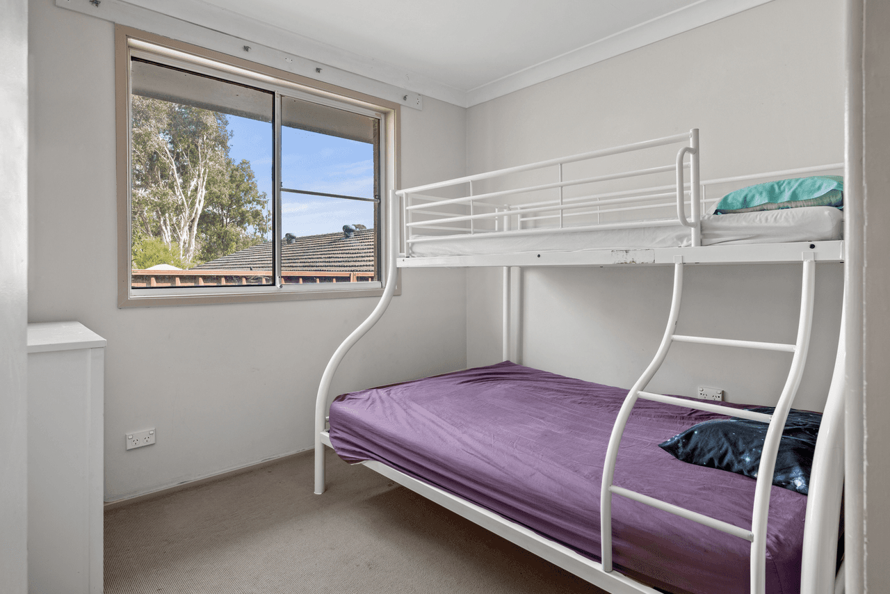 8 Vulcan Place, RABY, NSW 2566