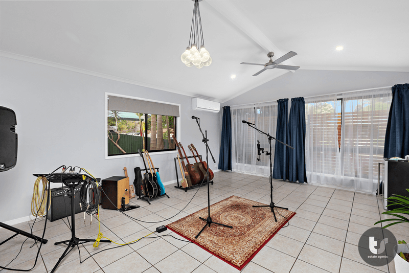 227 Main Street, Redland Bay, QLD 4165