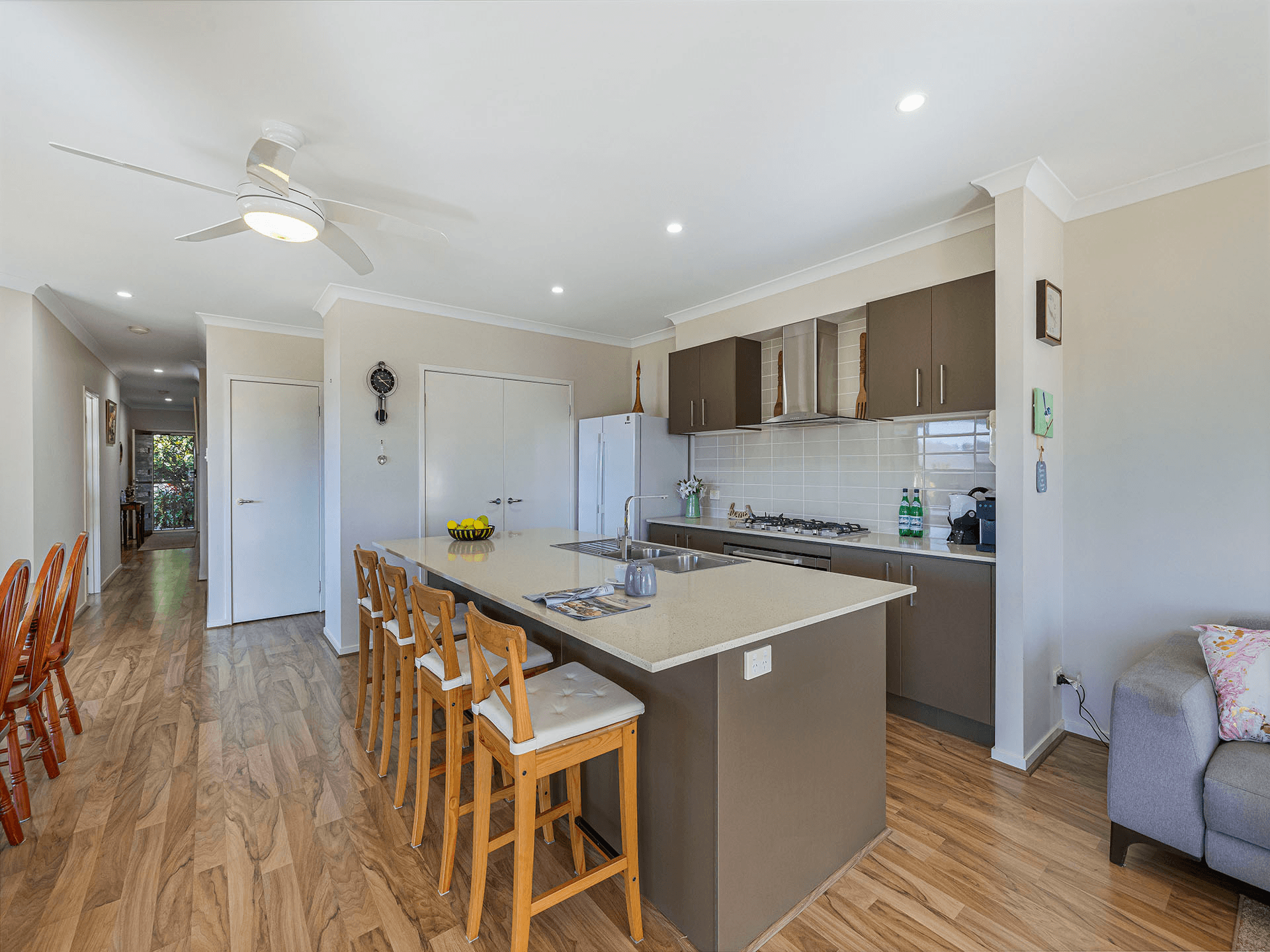 9 Leeside Street, LITTLE MOUNTAIN, QLD 4551