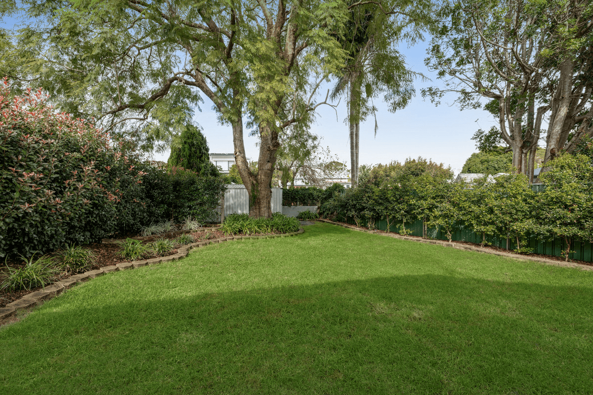 16 Roessler Street, Rangeville, QLD 4350
