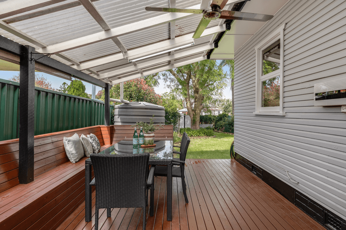16 Roessler Street, Rangeville, QLD 4350
