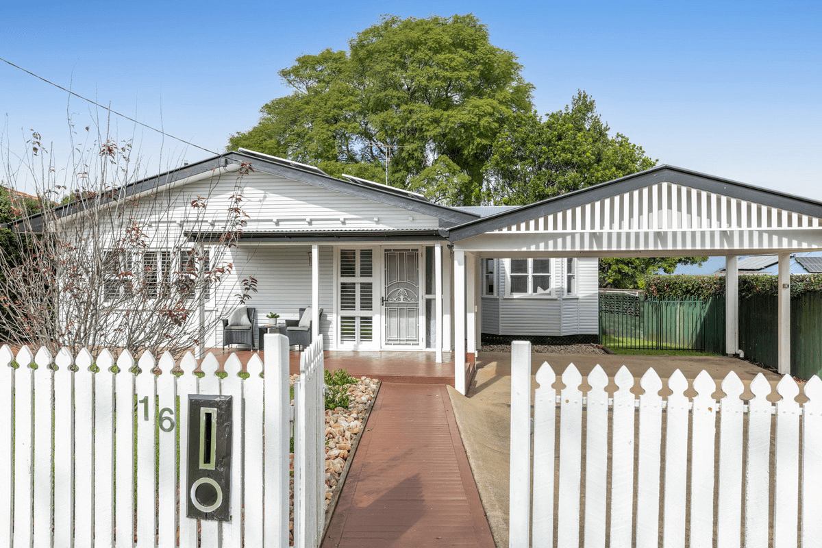 16 Roessler Street, Rangeville, QLD 4350