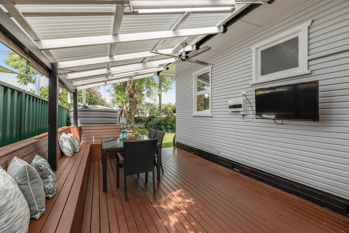 16 Roessler Street, Rangeville, QLD 4350