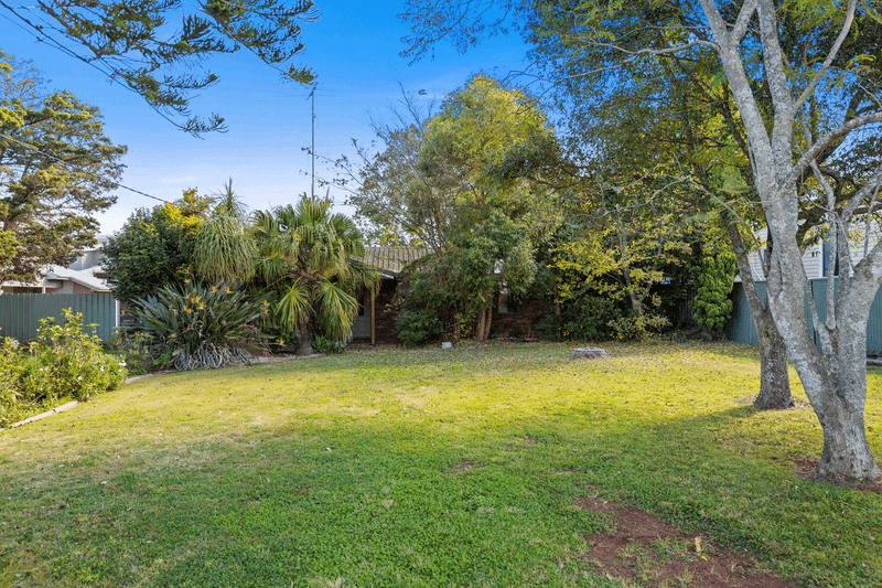 371 Greenwattle Street, Wilsonton, QLD 4350