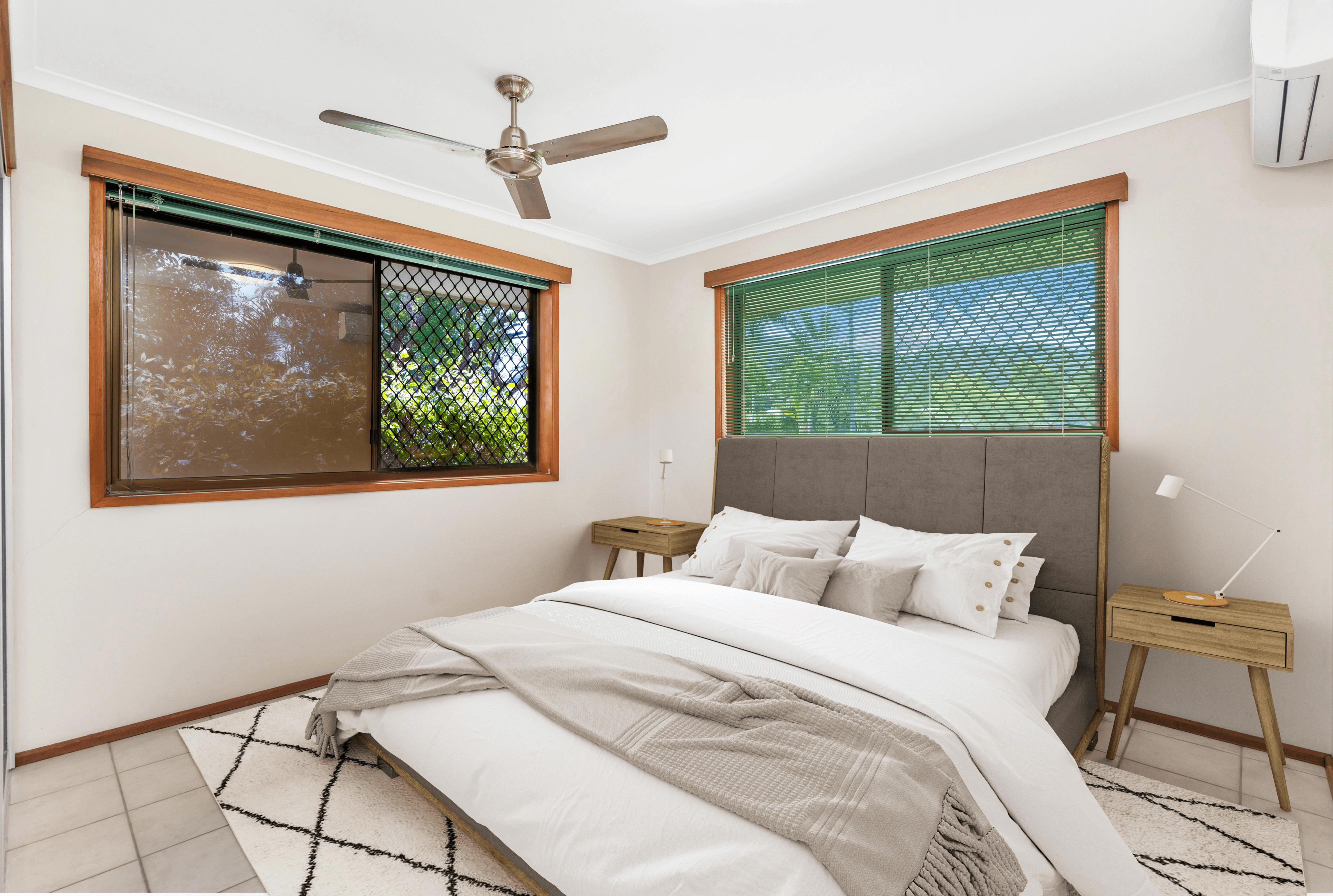 1/5 Briggs Close, WHITFIELD, QLD 4870