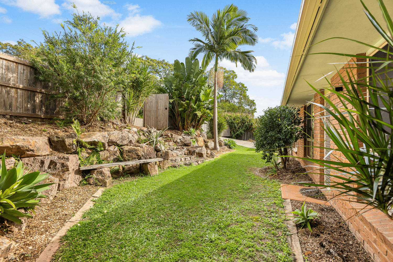 3 Tanah Steet West, Mount Coolum, QLD 4573