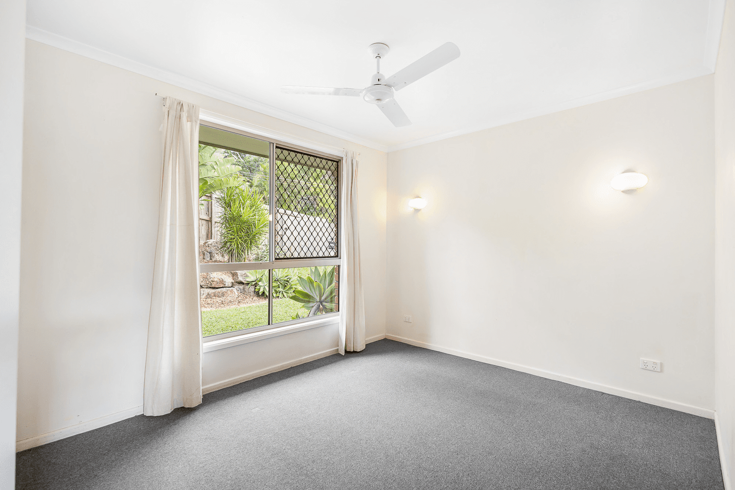 3 Tanah Steet West, Mount Coolum, QLD 4573