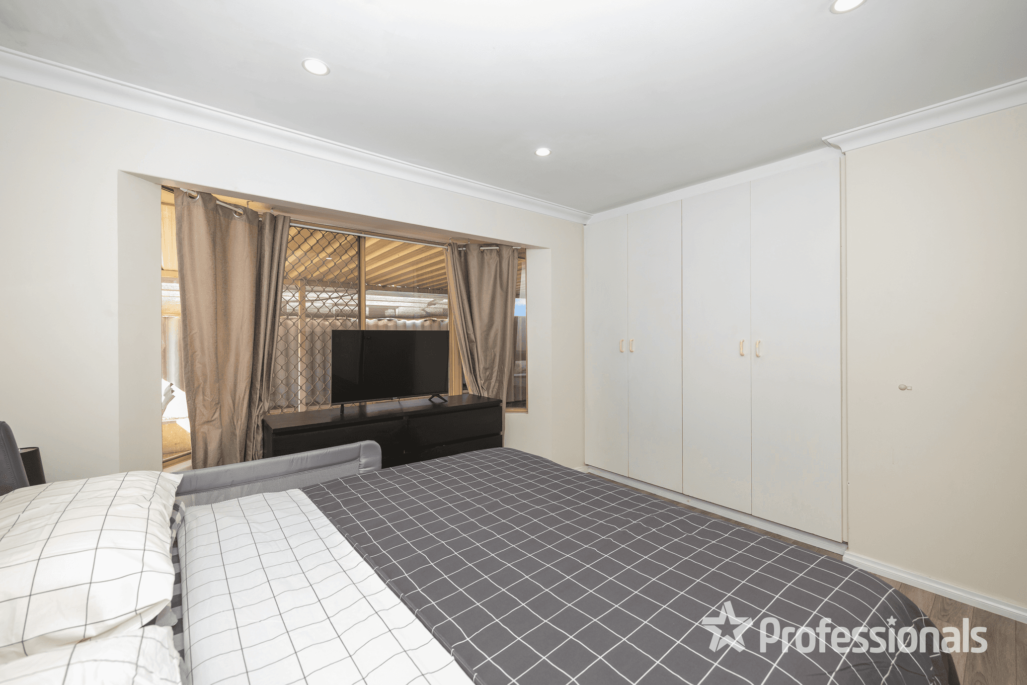 7 Wessells Elbow, BALLAJURA, WA 6066