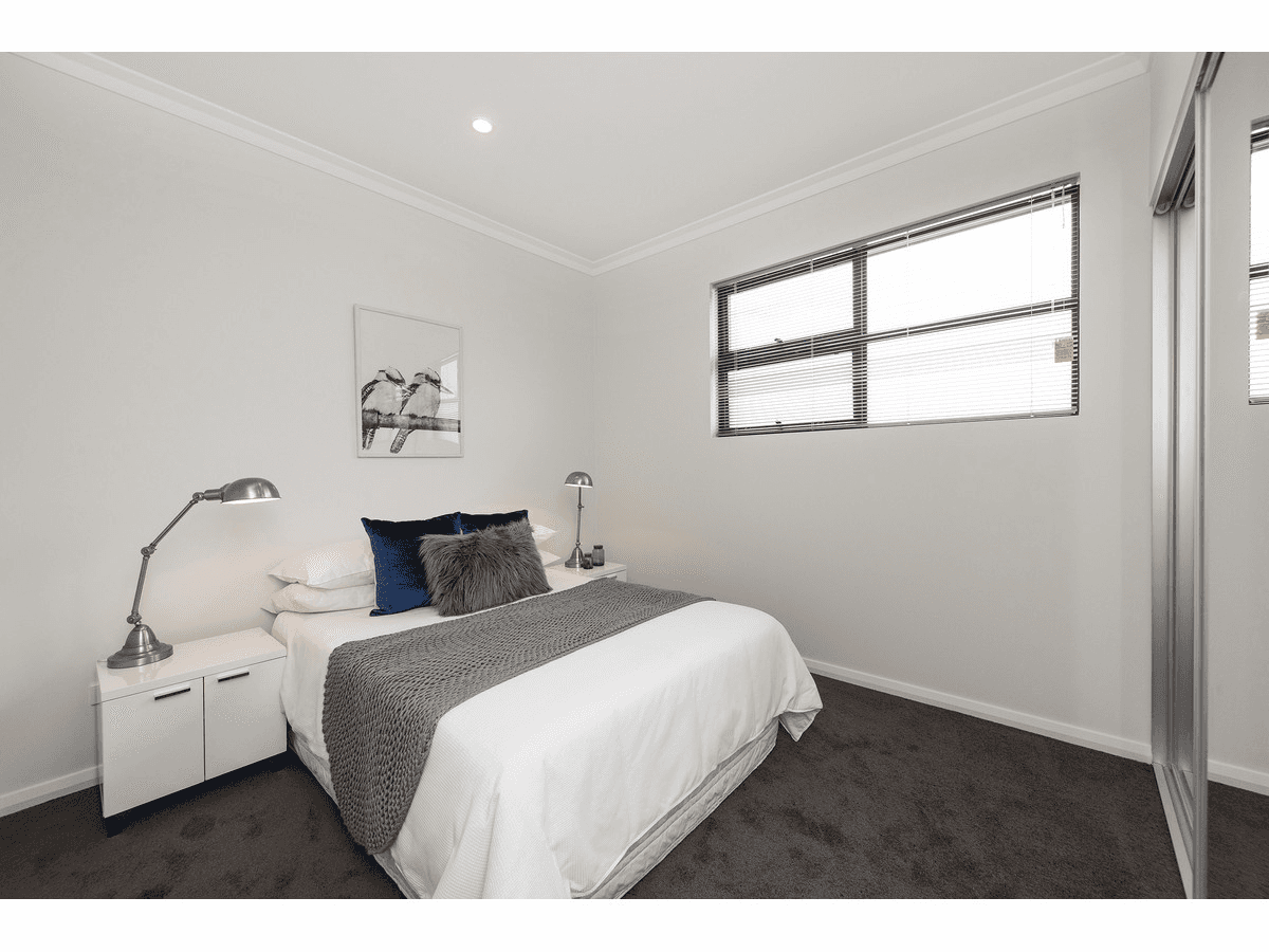 8/10 Ardessie Street, Ardross, WA 6153