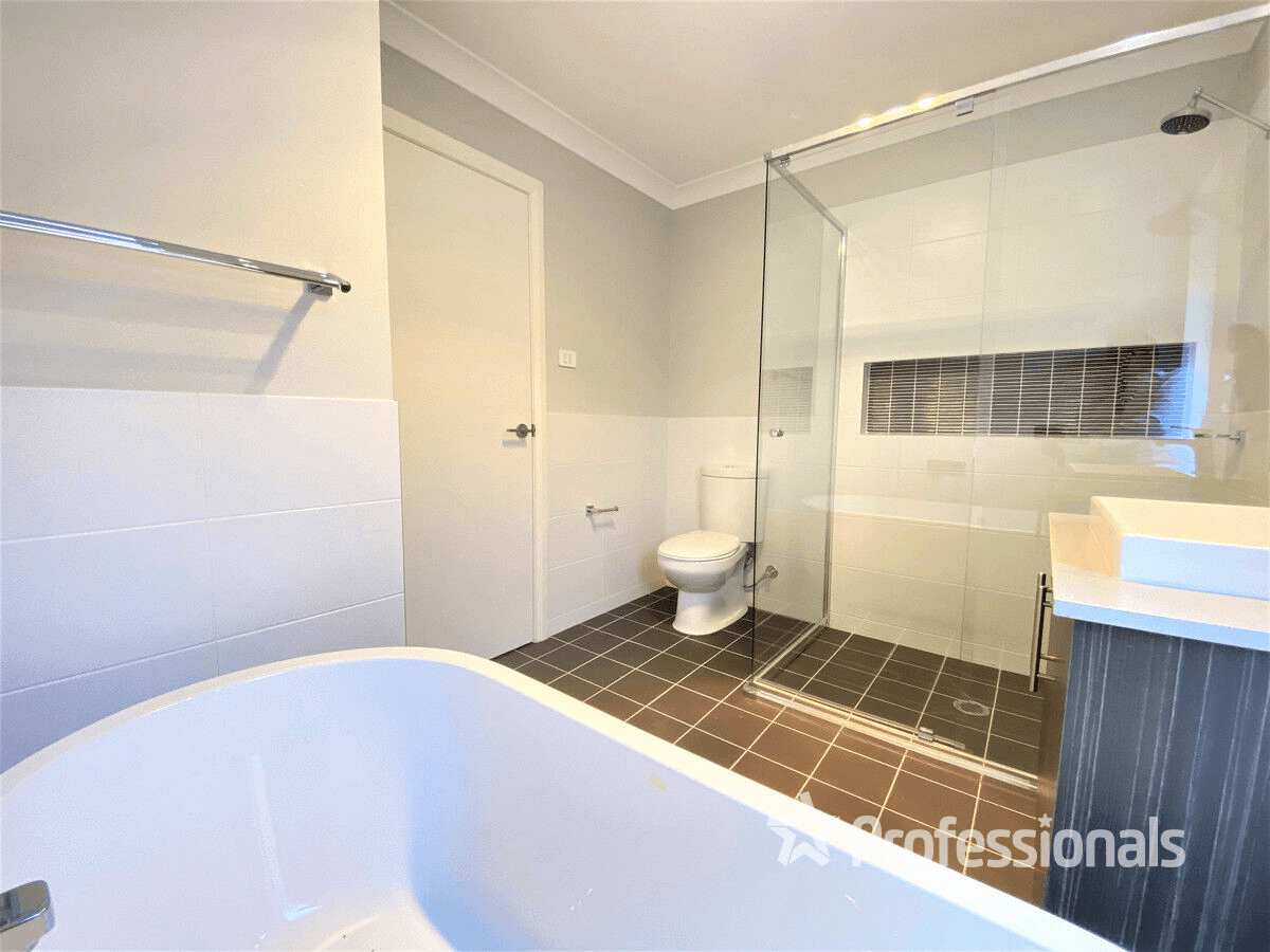 69 Camarero Street, Box Hill, NSW 2765