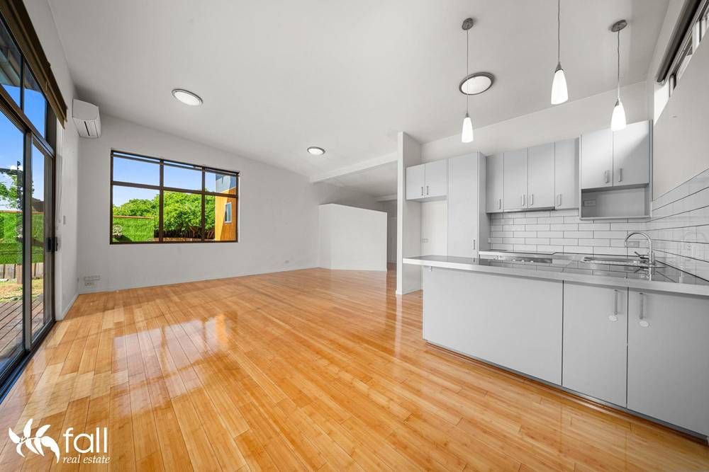 11 Fifth Avenue, DODGES FERRY, TAS 7173