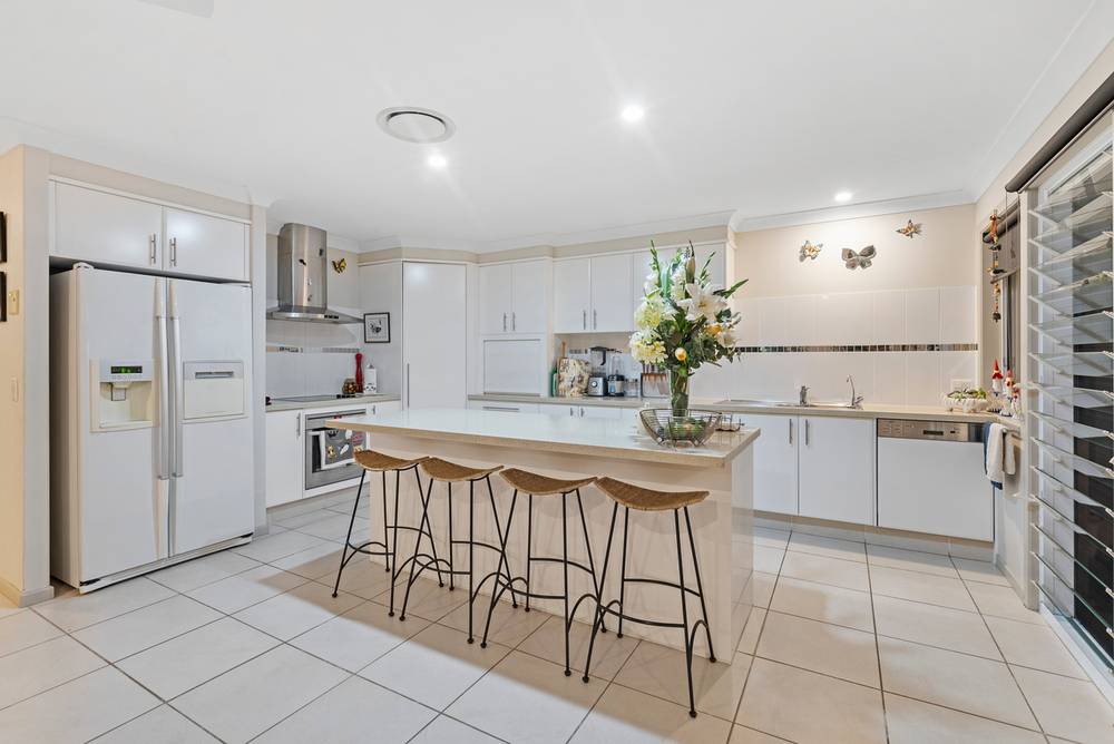 118 Melaleuca Drive, PALM BEACH, QLD 4221