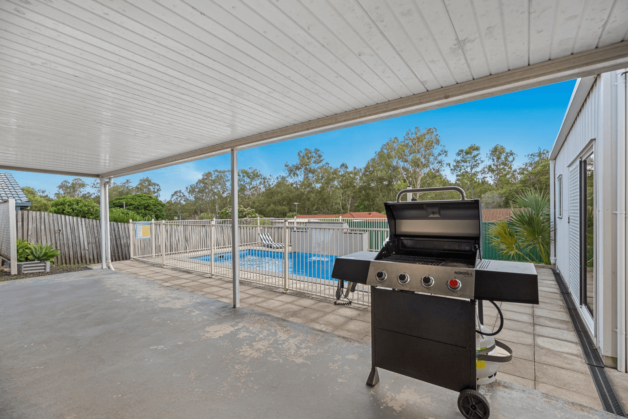 8 Lutton Court, BORONIA HEIGHTS, QLD 4124