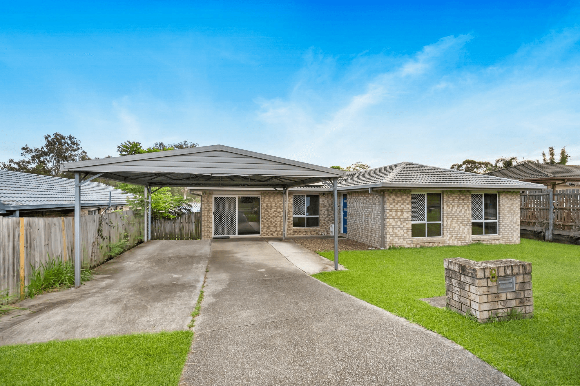 8 Lutton Court, BORONIA HEIGHTS, QLD 4124