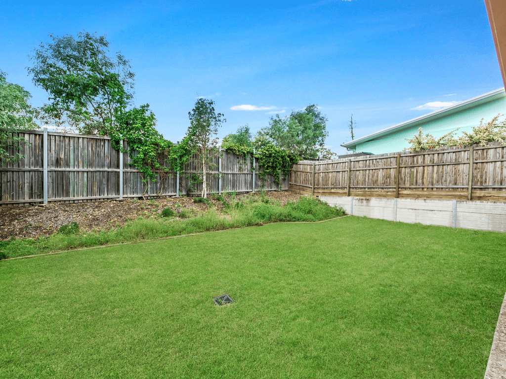 6 Brady Court, ORMEAU, QLD 4208