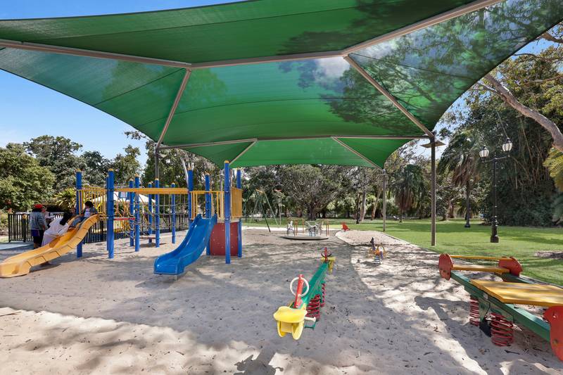 27/7-15 Monte Carlo Avenue, Surfers Paradise, QLD 4217