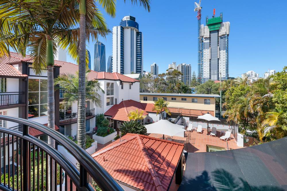 27/7-15 Monte Carlo Avenue, Surfers Paradise, QLD 4217