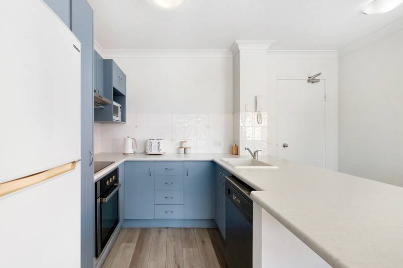 27/7-15 Monte Carlo Avenue, Surfers Paradise, QLD 4217