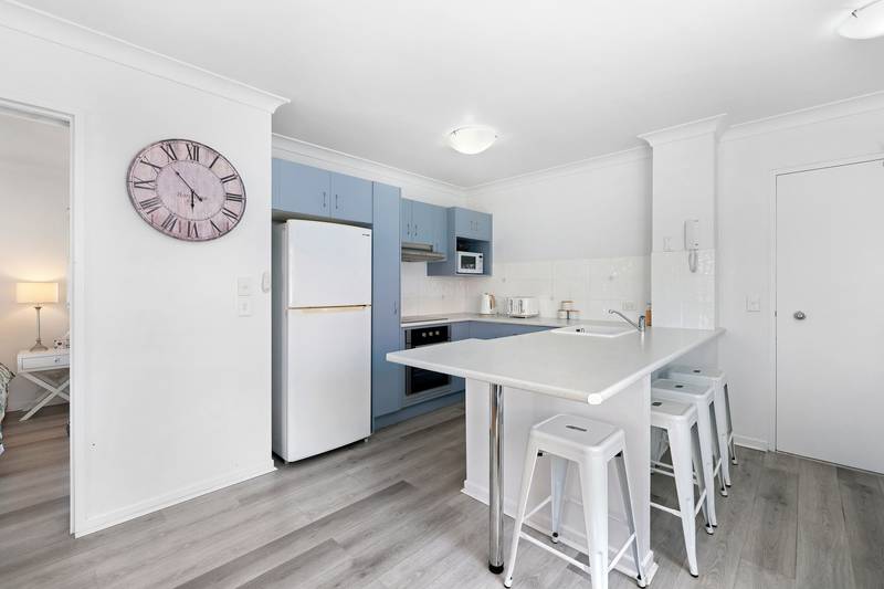 27/7-15 Monte Carlo Avenue, Surfers Paradise, QLD 4217