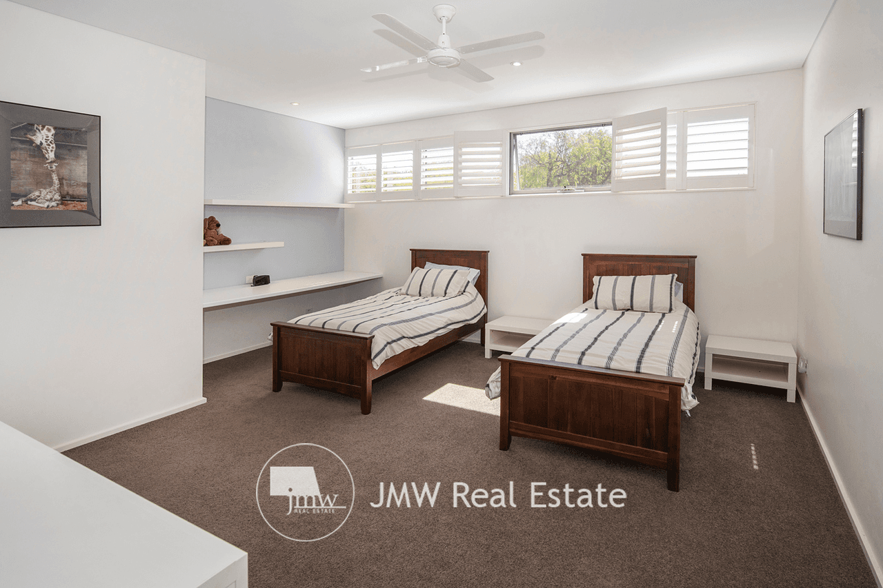 3 Pine Court, QUINDALUP, WA 6281