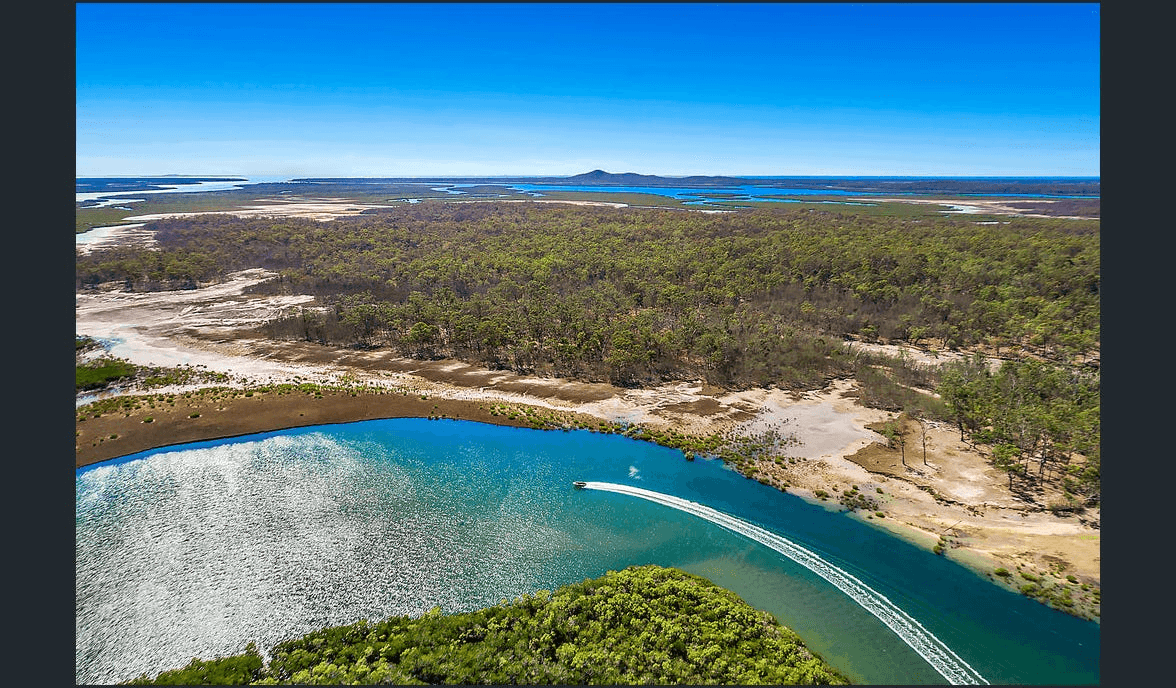 1 Intrepid Drive, FORESHORES, QLD 4678