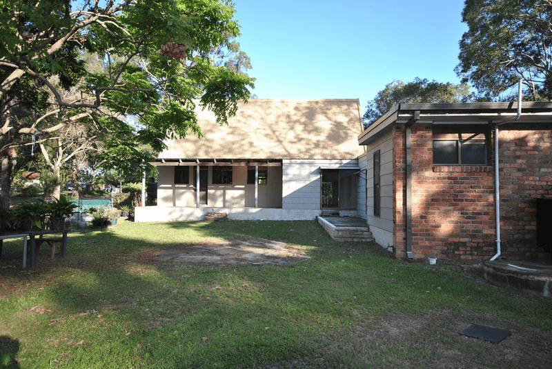 25 Oberon Way, OXENFORD, QLD 4210