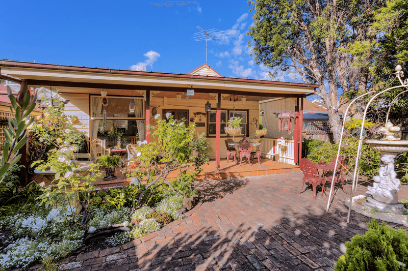 53 Carlisle Crescent, HUGHESDALE, VIC 3166