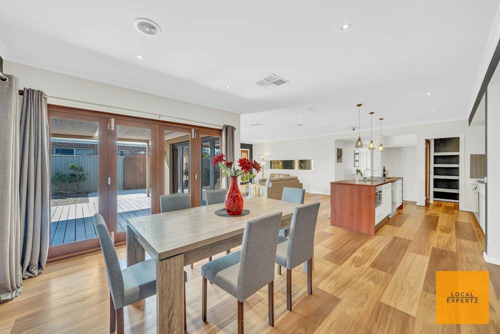15 Botanica Springs Boulevard, Brookfield, VIC 3338