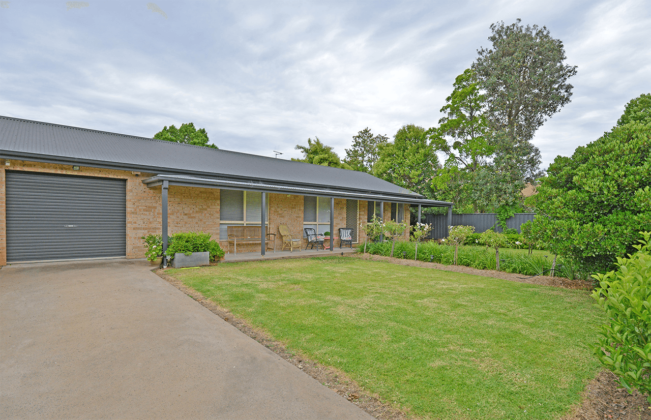 73 CASSILIS, COONABARABRAN, NSW 2357