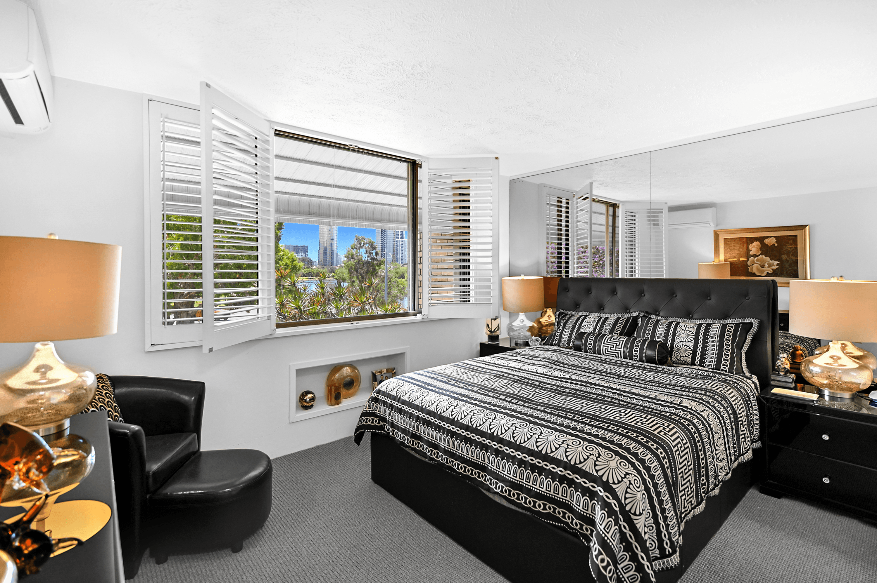 16/2 T E Peters Drive, BROADBEACH WATERS, QLD 4218