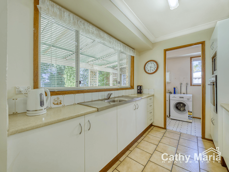 14 Eliot Street, MANNERING PARK, NSW 2259