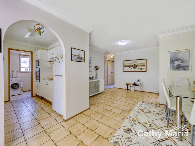 14 Eliot Street, MANNERING PARK, NSW 2259