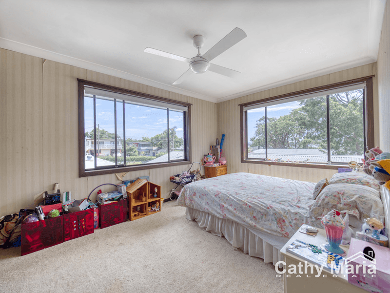 10 Montrose Street, MANNERING PARK, NSW 2259