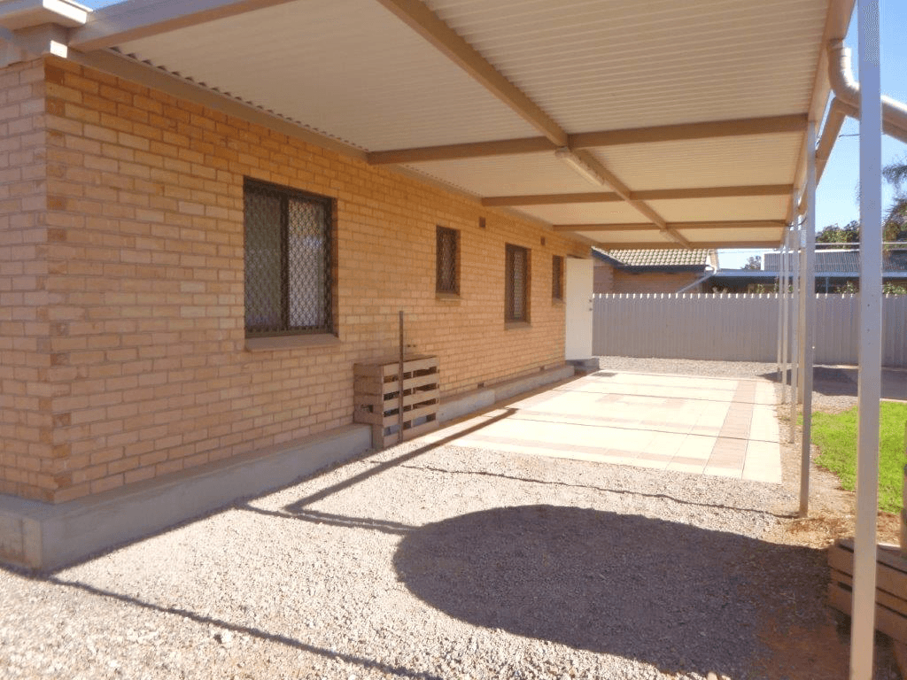 220 Jenkins Avenue, Whyalla Stuart, SA 5608