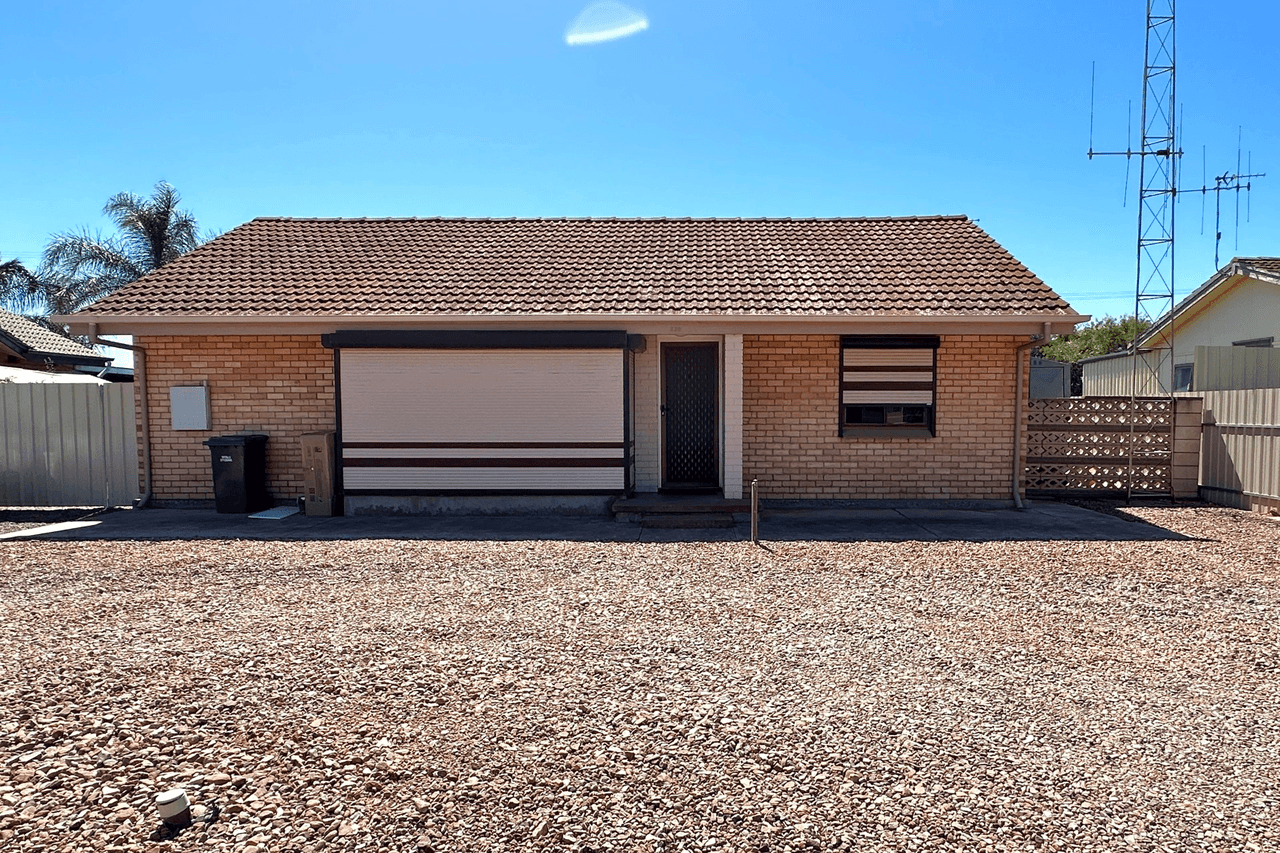 220 Jenkins Avenue, Whyalla Stuart, SA 5608