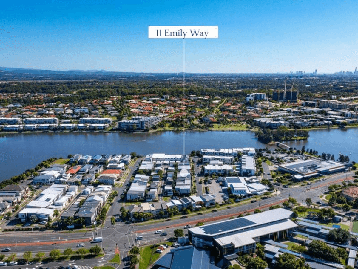 11 Emily Way, Varsity Lakes, QLD 4227