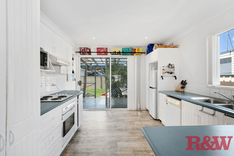 12 Wentworth Avenue, Woy Woy, NSW 2256