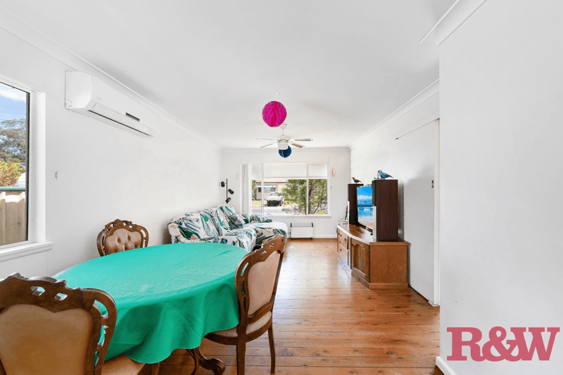 12 Wentworth Avenue, Woy Woy, NSW 2256