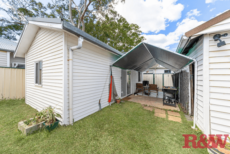 12 Wentworth Avenue, Woy Woy, NSW 2256