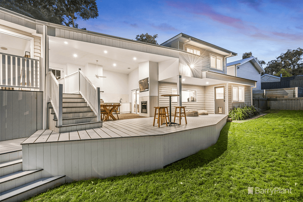 17 Aqueduct Avenue, Mount Evelyn, VIC 3796