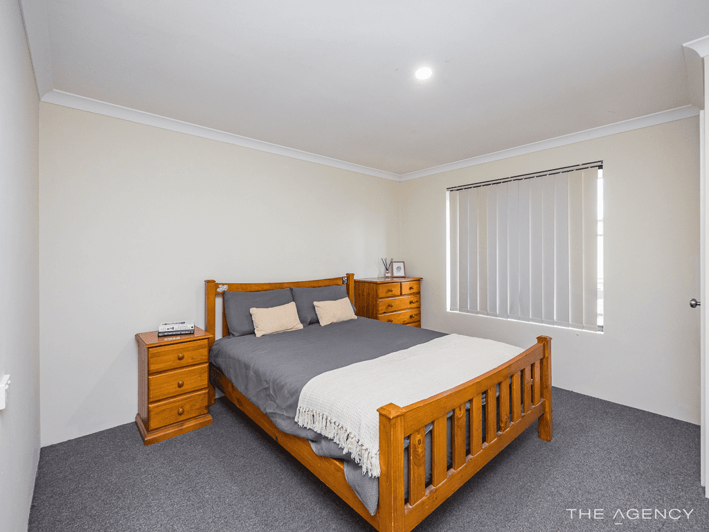 59 Lauderdale Ramble, Carramar, WA 6031