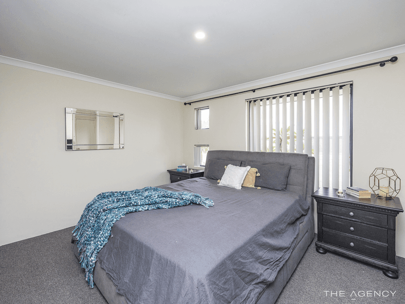 59 Lauderdale Ramble, Carramar, WA 6031