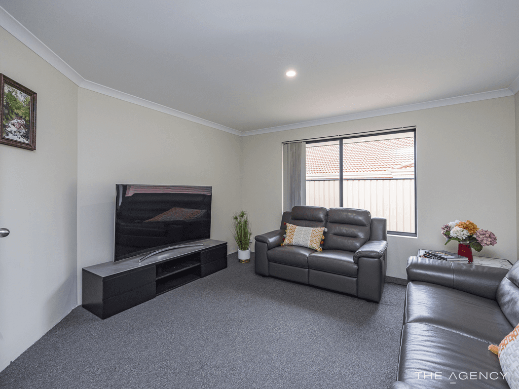 59 Lauderdale Ramble, Carramar, WA 6031