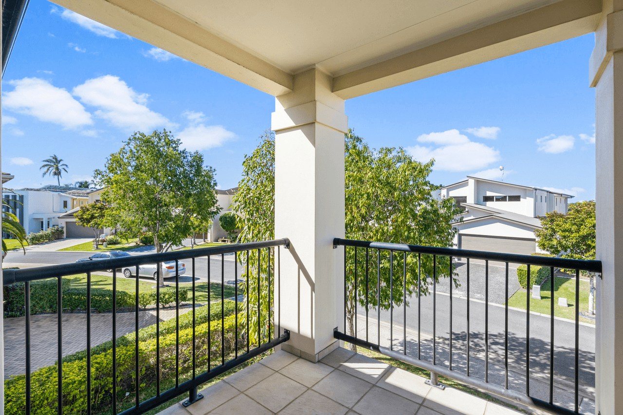 24/145 Palm Meadows Drive, CARRARA, QLD 4211