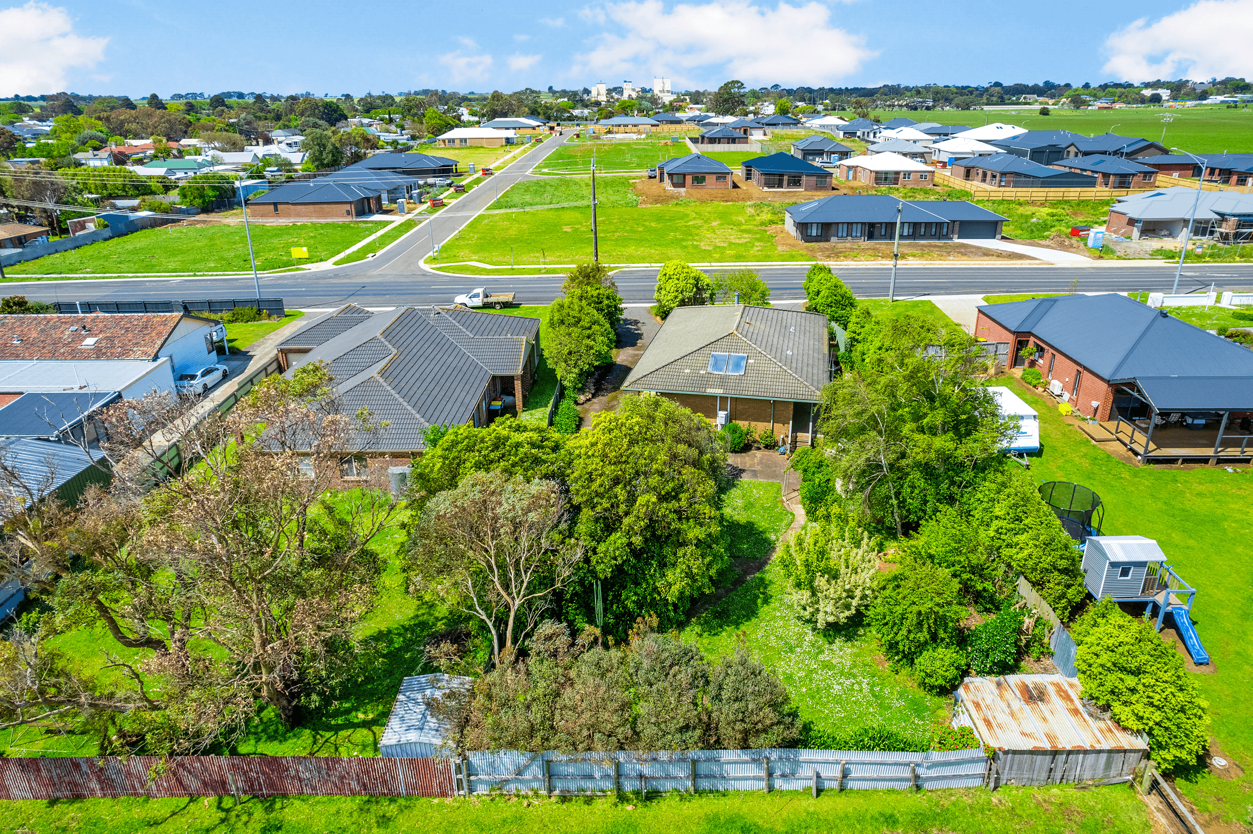 699 Koroit-Port Fairy Road, KOROIT, VIC 3282