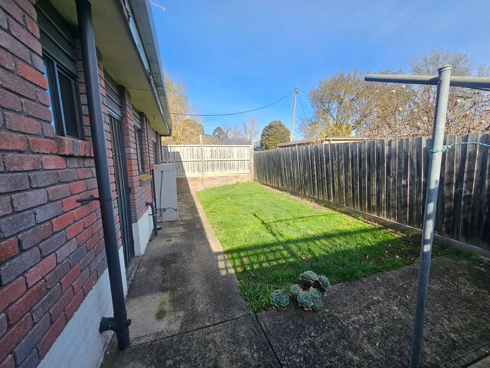 UNIT 1/80 BEAUCHAMP STREET, KYNETON, VIC 3444