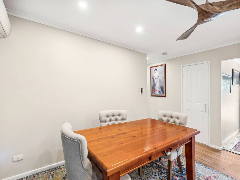 16 Clover Court, REGENTS PARK, QLD 4118