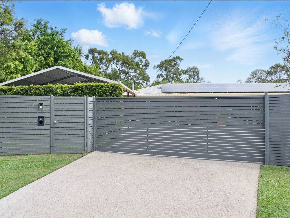 16 Clover Court, REGENTS PARK, QLD 4118