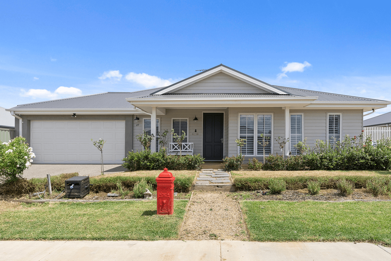 27 Horseshoe Circuit, Bacchus Marsh, VIC 3340