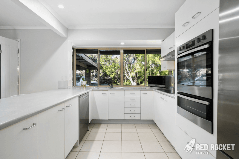 136 Springwood Road, Rochedale South, QLD 4123